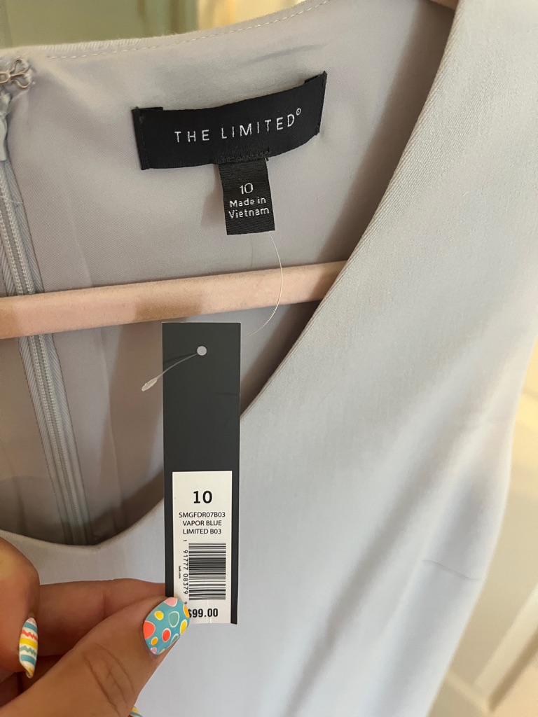 The Limited Light Gray Sleeveless V-Neck Shift Dress — image 2 of 4